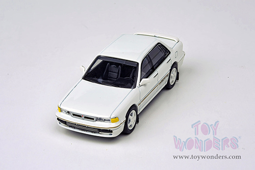 Paragon - Mitsubishi Galant VR-4 LHD (1/64 scale diecast model car, Sophia White) PA55106W