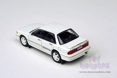 Paragon - Mitsubishi Galant VR-4 LHD (1/64 scale diecast model car, Sophia White) PA55106W