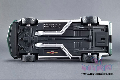 Real Art Replicas - Allan Moffat #33 Ford Mustang Boss 302 Trans Am Hard Top (1969, 1/18 scale diecast model car, Silver/Green) RAR18002