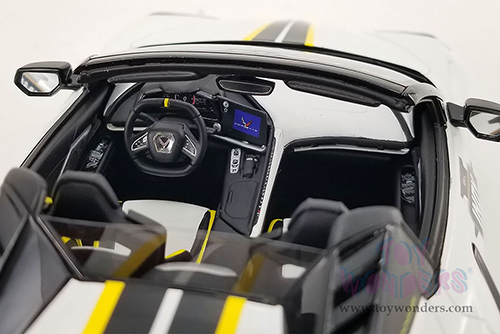 Real Art Replicas - Chevrolet&reg; Corvette&reg; Stingray Official Pace Car "105h Indianapolis 500" (2021, 1/18 scale resin model car, White) RAR18017