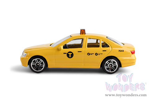 Daron Realtoy® - N.Y.C. Ford Taxi Cab (3" diecast model car, Yellow) RT8953T