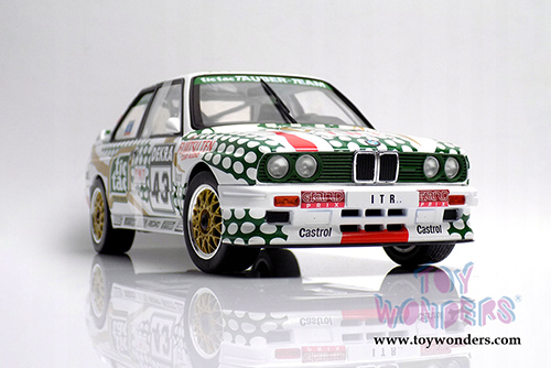 Solido - BMW E30 M3 DTM #43 DTM Allen Berg Hardtop (1991, 1/18 scale diecast model car, White/Green) S1801505