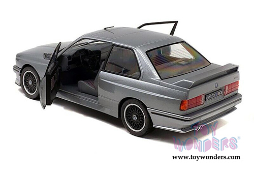 Solido - BMW E30 M3 Hardtop (1990, 1/18 scale diecast model car, Silver) S1801506
