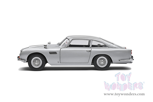 Solido - Aston Martin DB5 (1964, 1/18 scale diecast model car, Silver Birch) S1807101