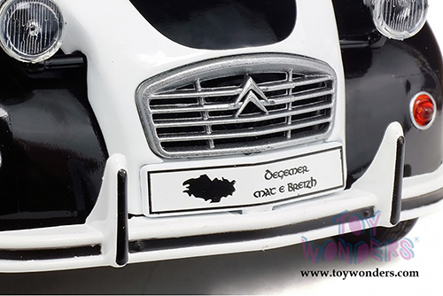 Solido - Citroën 2CV6 Breizh Hardtop (1978, 1/18 scale diecast model car, White/Black) S1850018