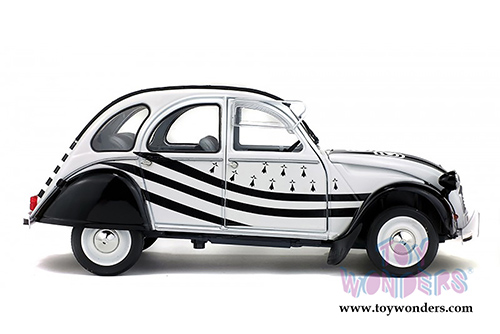 Solido - Citroën 2CV6 Breizh Hardtop (1978, 1/18 scale diecast model car, White/Black) S1850018