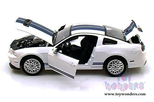 Shelby - Ford Shelby GT500 Hard Top (2013, 1/18 scale diecast model car, White w/ Blue Stripes)SC394-1/W