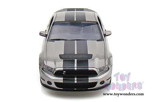 Shelby - Ford Shelby GT500 Hardtop (2013, 1/18 scale diecast model car, Grey w/ Black Stripes) SC395-1/GY