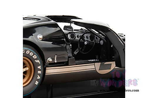 Shelby - Ford GT-40 MK II Hardtop #2 After Race (Dirty Version)(1966, 1/18 scale diecast model car, Black w/ Silver Stripes) SC431BK
