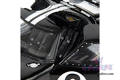 Shelby - Ford GT-40 MK II Hardtop #2 After Race (Dirty Version)(1966, 1/18 scale diecast model car, Black w/ Silver Stripes) SC431BK