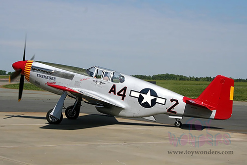 New Ray - P-51 Mustang&reg; Tuskegee Airmen "Red Tails" Model Kit (1/48 Scale plastic model, Silver/Red) SS-20235