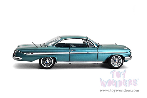 Sun Star USA - Chevrolet&reg; Impala&trade; Sport Coupe (1961, 1/18 scale diecast model car, Turquoise) SS2109