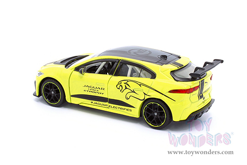 Showcasts Collectibles - Jaguar I-Pace eTrophy (1/36 scale diecast model car, Asstd.) TM012010
