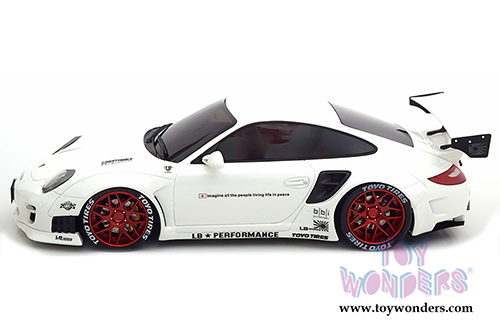 GT Spirit - Porsche 997 Turbo Hardtop (2010, 1/18 scale resin model car, White) ZM090
